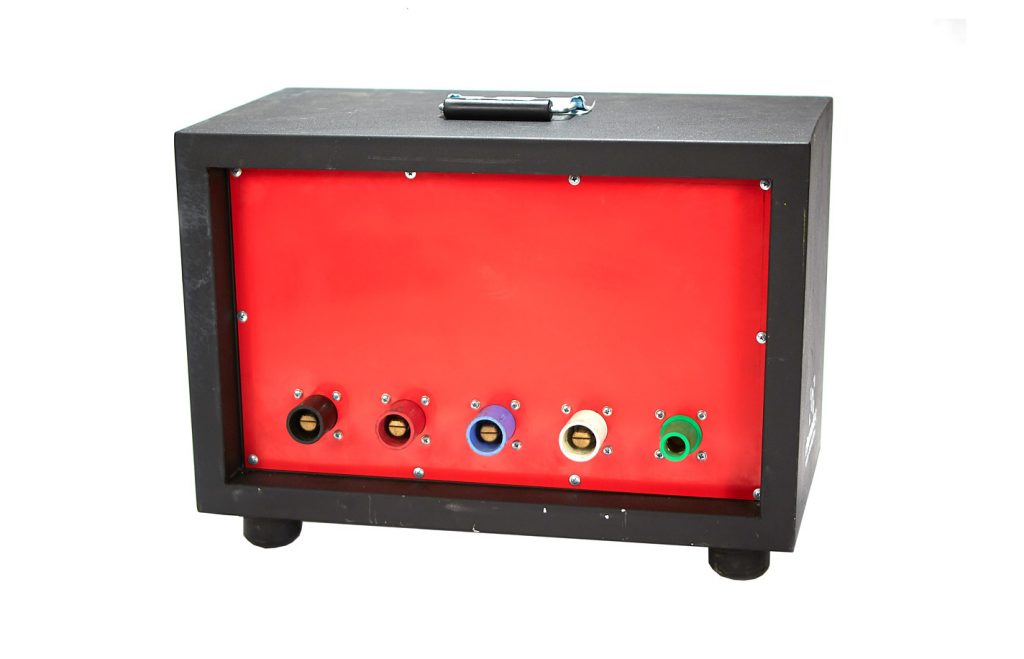 Caja de distribución 500amp Alquiler en Bogotá, Colombia.